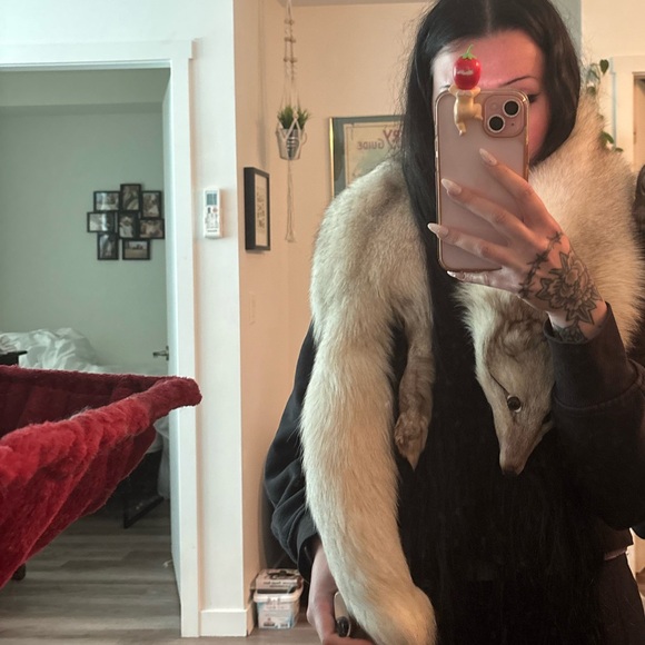 Vintage Fox Fur Stole - Picture 6 of 6
